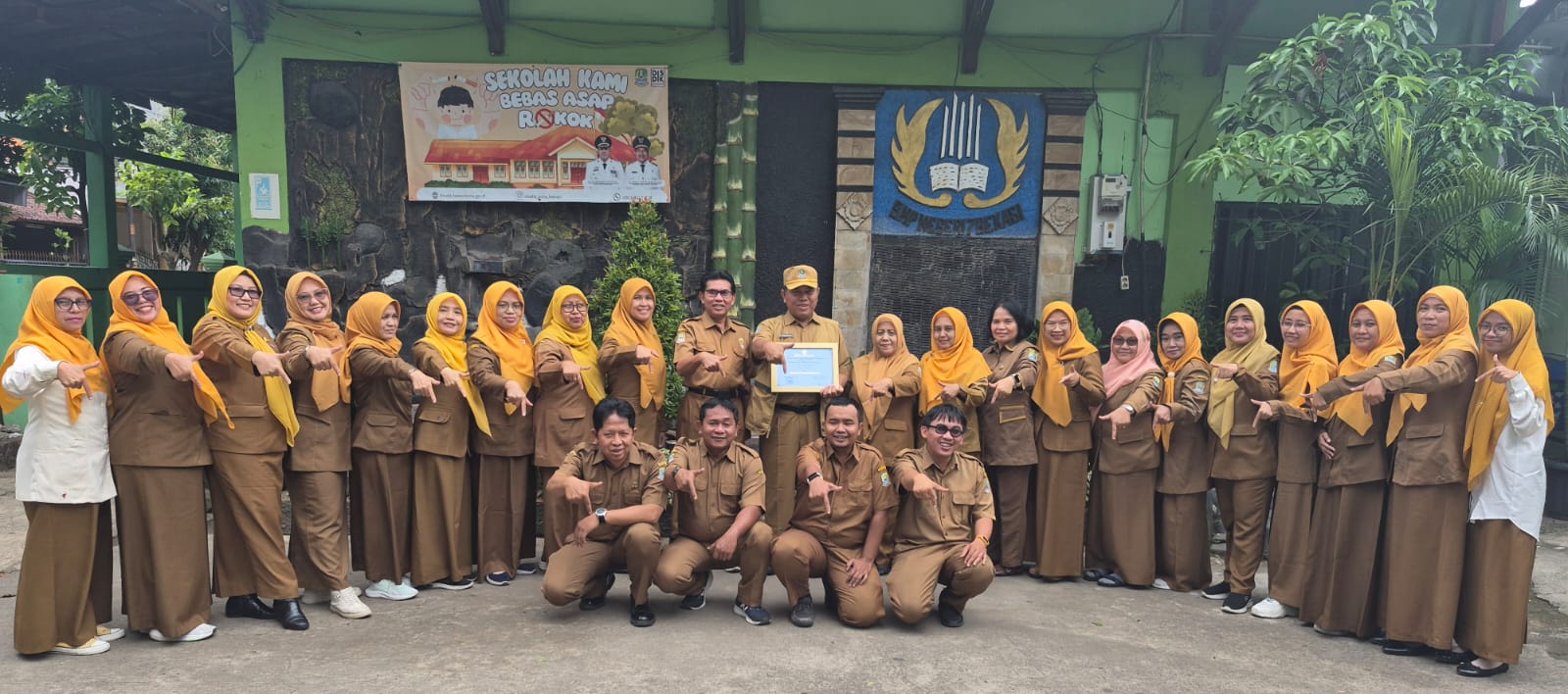 SMPN 7 Kota Bekasi Raih Penghargaan Adiwiyata Nasional 2025